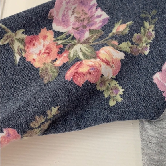 Threads half sleeve floral tee - Picture 2 of 3